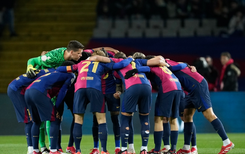 开云体育下载-欧冠今晨再迎强敌，皇家社会回应争议，主帅态度——质疑声仍在，阵容厚度经受考验的简单介绍