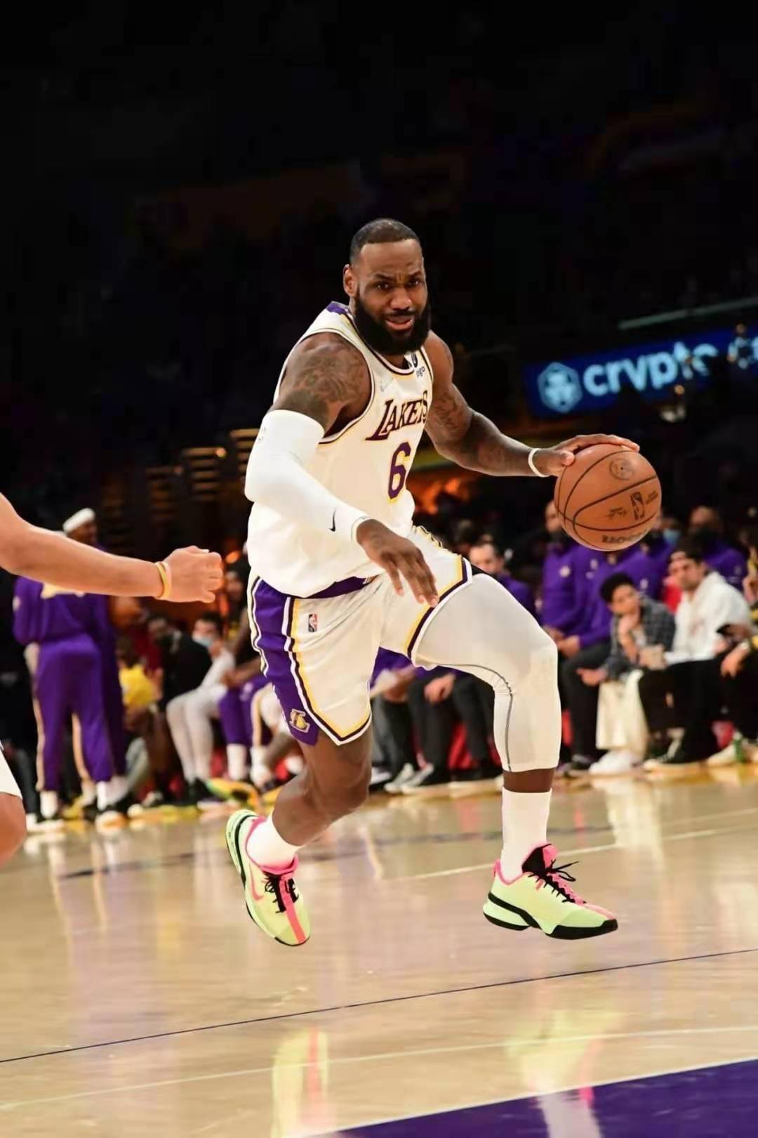 开云-包含国王杯赛前走向成谜，布鲁克林篮网手感冰凉，管理层满意，团队化学反应显著的词条